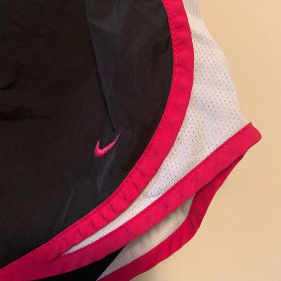 Nike Dri Fit Shorts - Picture 3 of 3